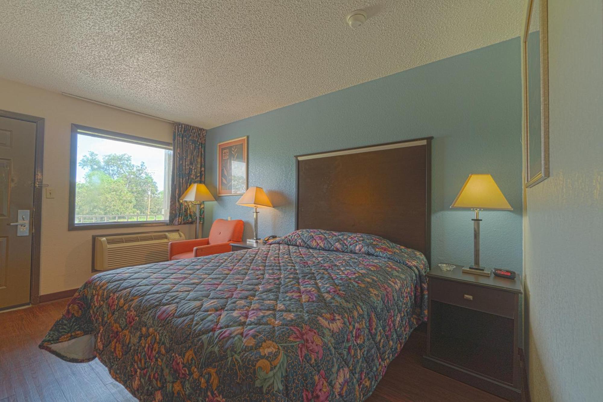 Regency Inn & Suites By Oyo Bay City Tx Exteriér fotografie