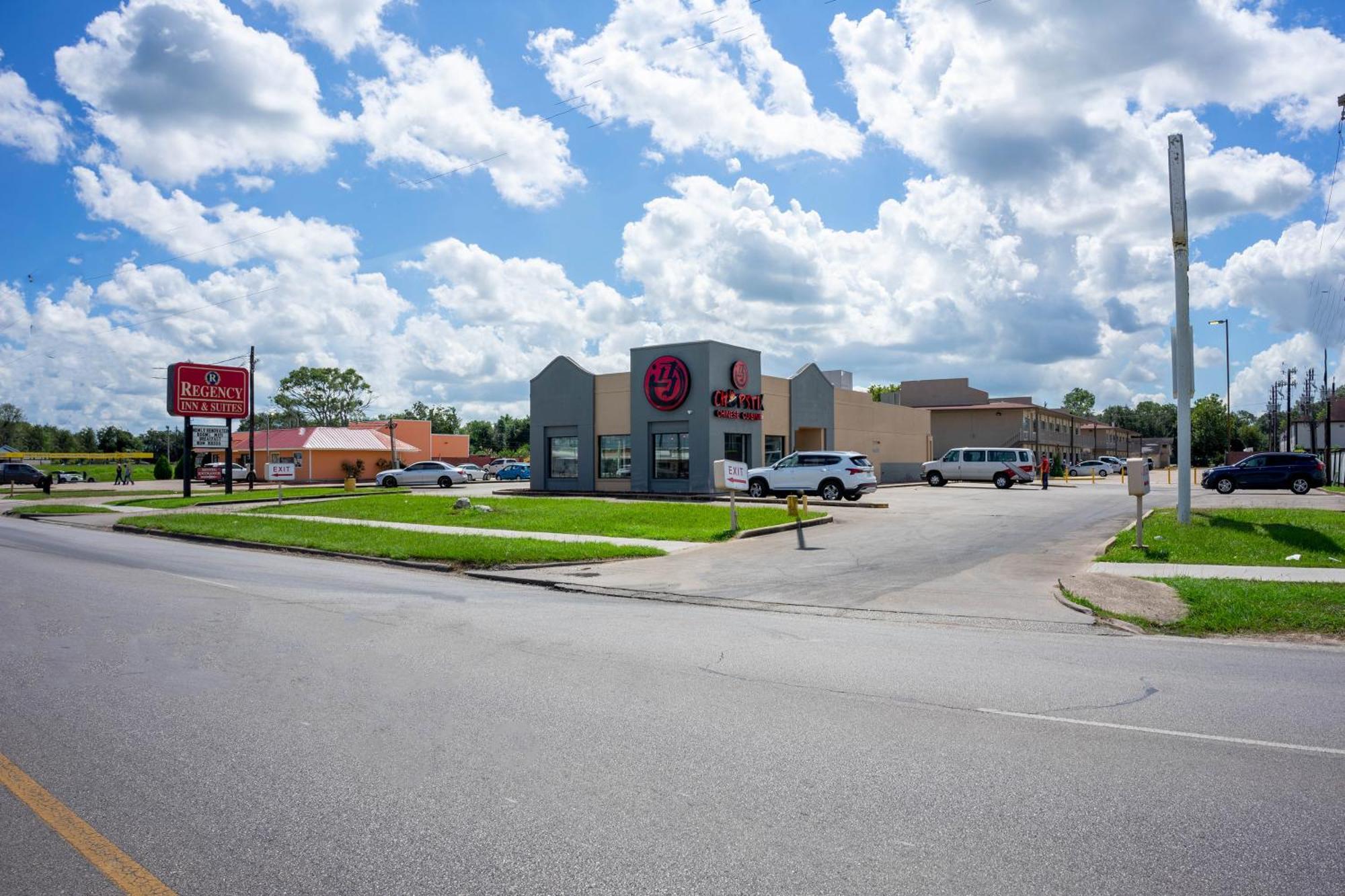 Regency Inn & Suites By Oyo Bay City Tx Exteriér fotografie